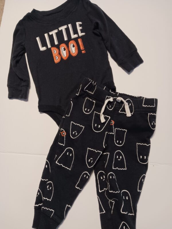 CARTERS 9 MONTH LONG SLEEVE HALLOWEEN SET